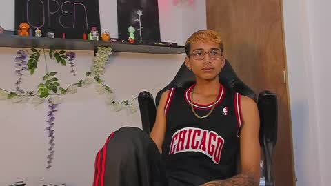 Charles Russo online show from February 2025 02:08:01 AM