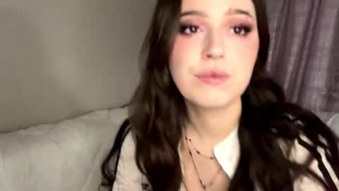 Freya online show from February 2026 04:02:01 PM