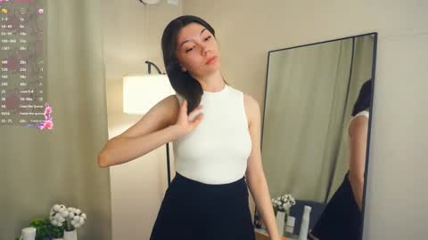 Yumi online show from February 2026 06:42:01 PM