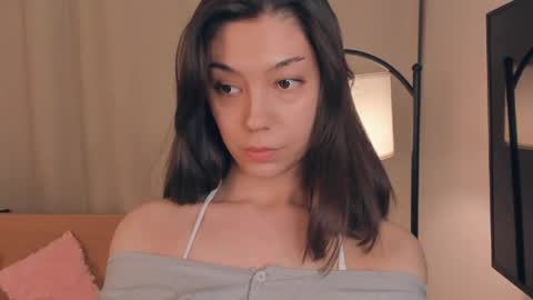 Snapshot of charlinepiker chatting on May 2026 09:41:02 PM Yumi online show from May 2026 09:41:02 PM