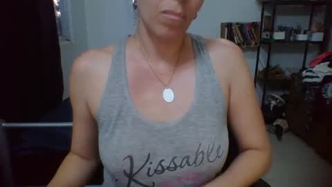 Snapshot of charlot_ponze chatting on June 2026 01:14:01 AM charlott online show from June 2026 01:14:01 AM