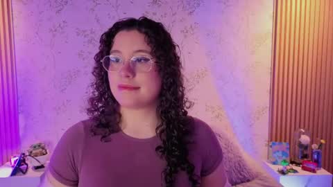 Snapshot of charlote__miller chatting on April 2026 11:47:01 AM You honey online show from April 2026 11:47:01 AM