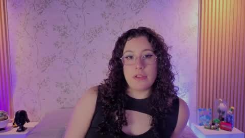 Snapshot of charlote__miller chatting on May 2026 11:37:01 AM You honey online show from May 2026 11:37:01 AM