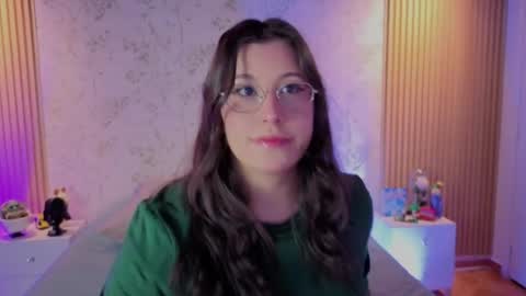 Snapshot of charlote__miller chatting on May 2026 11:39:02 AM You honey online show from May 2026 11:39:02 AM
