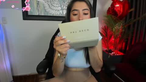 Charlote online show from February 2025 03:32:02 PM