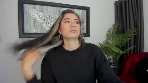 Charlote online show from February 2025 11:41:02 AM