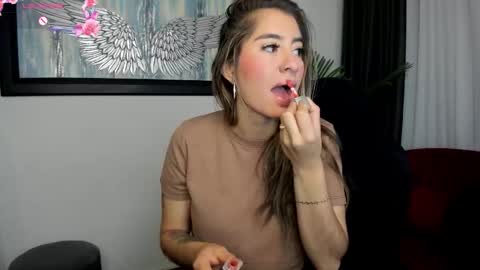 Charlote online show from October 2025 11:35:01 AM