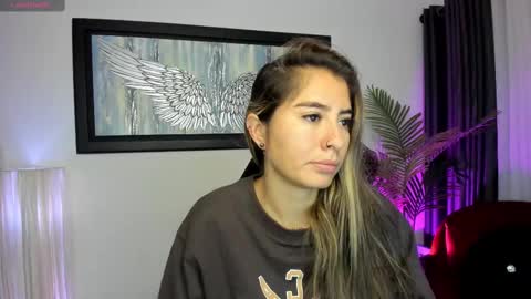 Charlote online show from November 2025 11:42:02 AM