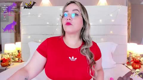 Snapshot of charlotte93x chatting on November 2025 11:31:01 AM Charlotte online show from November 2025 11:31:01 AM