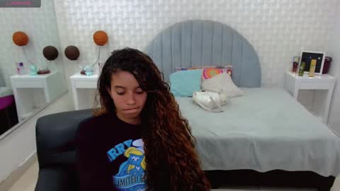 Snapshot of charlotte_0309 chatting on January 2025 09:32:02 PM charlotte online show from January 2025 09:32:02 PM