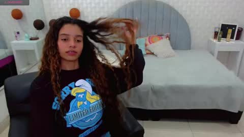 Snapshot of charlotte_0309 chatting on January 2025 12:34:02 AM charlotte online show from January 2025 12:34:02 AM