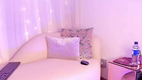 Snapshot of charlotte__08 chatting on February 2025 07:47:02 PM Charlotte online show from February 2025 07:47:02 PM