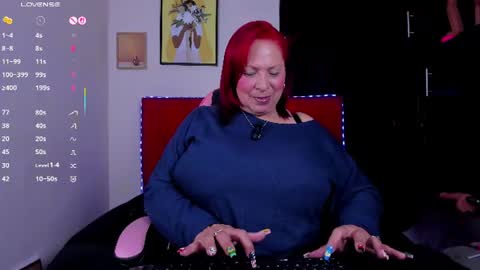 Snapshot of charlotte__big chatting on June 2026 02:42:01 AM Sofia online show from June 2026 02:42:01 AM