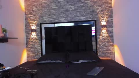 charlotte_adams1 online show from October 2025 11:18:01 PM