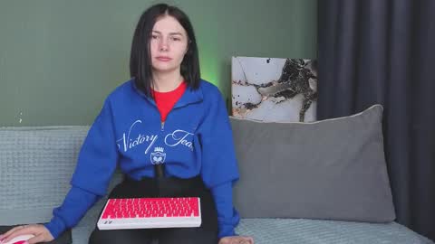 Charlotte online show from September 2025 04:11:02 AM