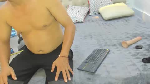 charlottte y dante online show from January 2026 02:04:02 AM