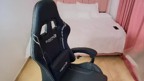 CHARLOTE online show from June 2026 09:03:01 PM