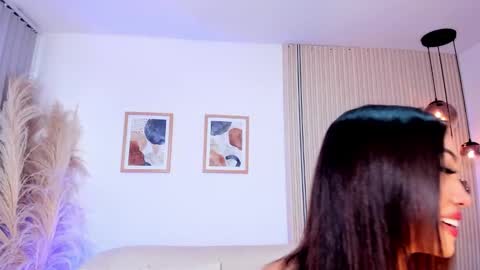 Snapshot of charlotte_es chatting on February 2026 07:39:01 PM Charlotte online show from February 2026 07:39:01 PM