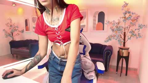 Snapshot of charlotte_etthan chatting on November 2025 04:11:02 AM Charlotte online show from November 2025 04:11:02 AM