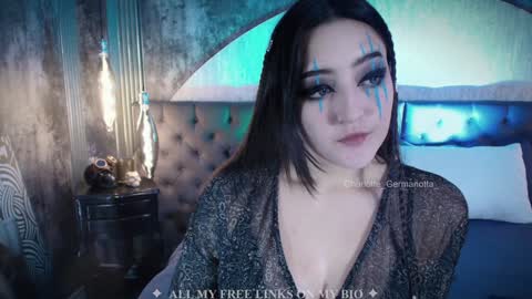 Charlotte online show from January 2025 05:00:01 PM