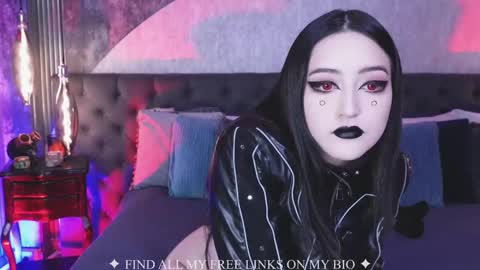 Charlotte online show from March 2026 09:08:01 PM