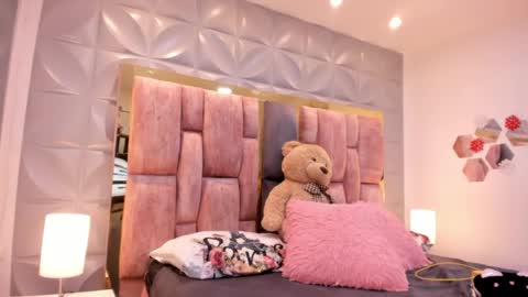 Charlotte Icee online show from April 2026 02:21:01 PM