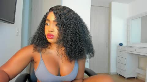 Yuli online show from April 2026 01:21:01 AM