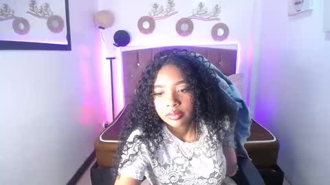 Snapshot of charlotte_walker1 chatting on March 2025 02:06:02 AM charlotte_walker1 online show from March 2025 02:06:02 AM
