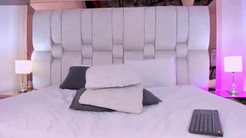 Snapshot of charlotteinpole chatting on January 2026 04:03:01 AM Charlotte online show from January 2026 04:03:01 AM