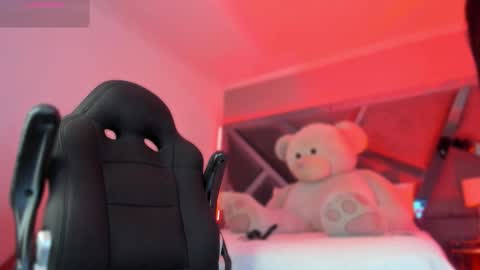 Charlotte online show from February 2026 04:51:02 AM