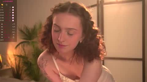 Snapshot of charming_flower chatting on October 2025 09:46:01 PM MarselinMarsi inst ptj mars online show from October 2025 09:46:01 PM
