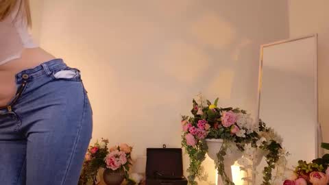 Snapshot of charming_ruru chatting on January 2026 06:07:02 AM Ruru online show from January 2026 06:07:02 AM