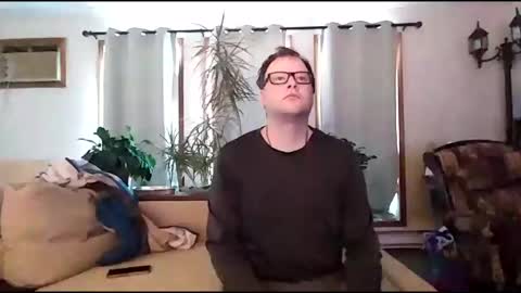 Snapshot of charmingatom chatting on November 2025 04:28:02 PM charmingatom online show from November 2025 04:28:02 PM