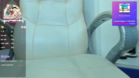 Snapshot of chartolotte__ chatting on December 2024 04:10:01 PM Andrea online show from December 2024 04:10:01 PM