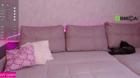 Snapshot of chatur_babes_ chatting on February 2025 04:28:02 AM Im Elya   inst Elya Elfie  online show from February 2025 04:28:02 AM