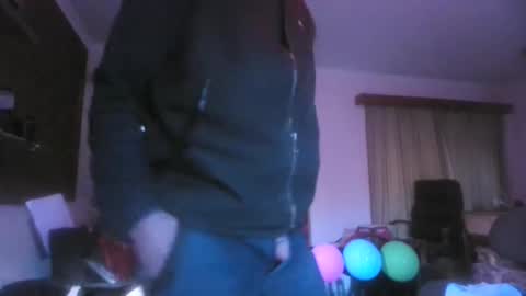 We Chat online show from September 2025 07:44:02 AM