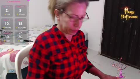Snapshot of chayla_ruiz chatting on October 2025 09:20:01 AM CHAYLA VICTORIA RUIZ online show from October 2025 09:20:01 AM