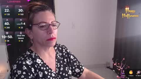 CHAYLA VICTORIA RUIZ  online show from November 2025 11:44:02 AM