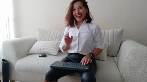 Snapshot of cheek_chic12 chatting on May 2026 09:57:01 PM Regina Phalange online show from May 2026 09:57:01 PM