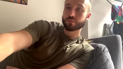 Snapshot of cheekycharliee chatting on October 2025 11:16:01 AM CheekyCharliee online show from October 2025 11:16:01 AM