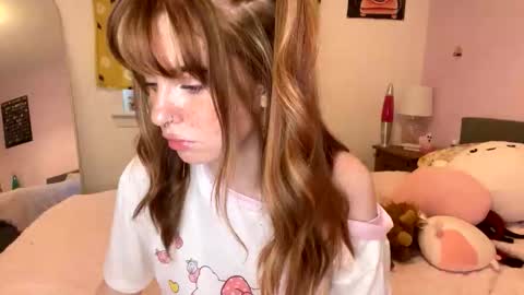 Snapshot of cheekykatx chatting on October 2025 05:11:02 PM cheekykatx online show from October 2025 05:11:02 PM