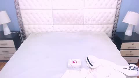 Snapshot of cheelsea_ chatting on December 2024 09:43:02 PM cheelsea_ online show from December 2024 09:43:02 PM