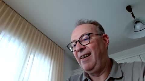 Snapshot of cheer2u chatting on January 2025 03:02:01 PM cheer2u online show from January 2025 03:02:01 PM