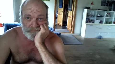 Snapshot of chefben666 chatting on November 2025 11:43:02 AM chefben666 online show from November 2025 11:43:02 AM