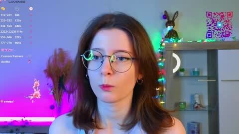 Mona online show from December 2024 03:02:01 PM