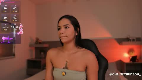 Snapshot of chelsey_hudson chatting on January 2026 12:07:02 PM chelsey_hudson online show from January 2026 12:07:02 PM