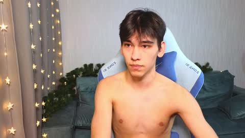 LUCASRYANPVT IS OPEN online show from January 2025 12:38:01 PM