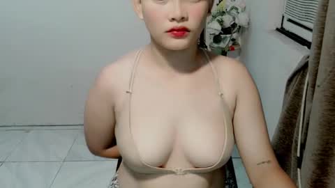Snapshot of chennybbgirl chatting on October 2025 01:23:02 PM chenny online show from October 2025 01:23:02 PM