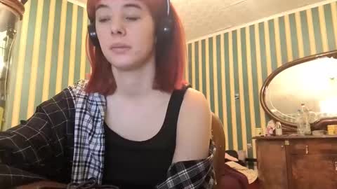 Emely online show from February 2026 05:02:01 PM