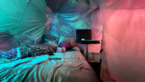 cherrieamaretto online show from September 2025 02:33:01 AM